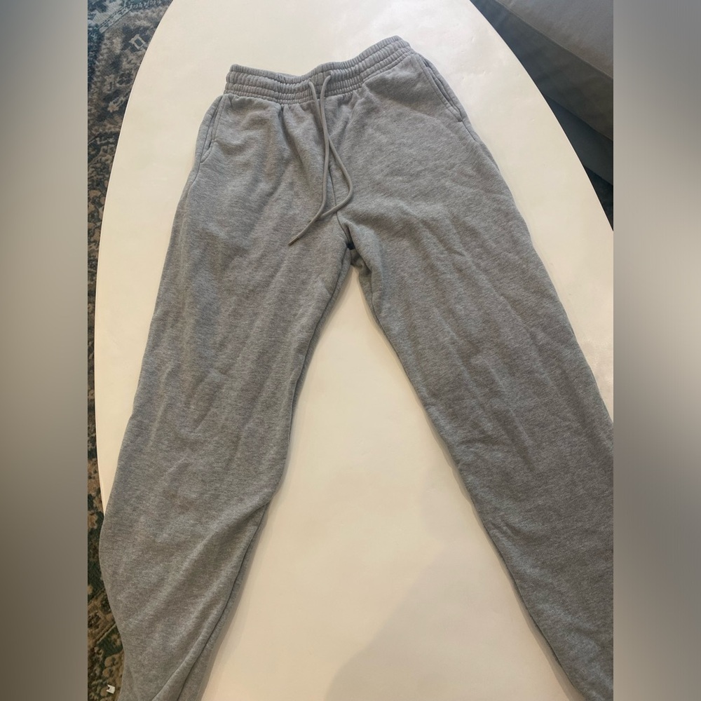 Uniqlo Womens Sweatpants with drawstrings